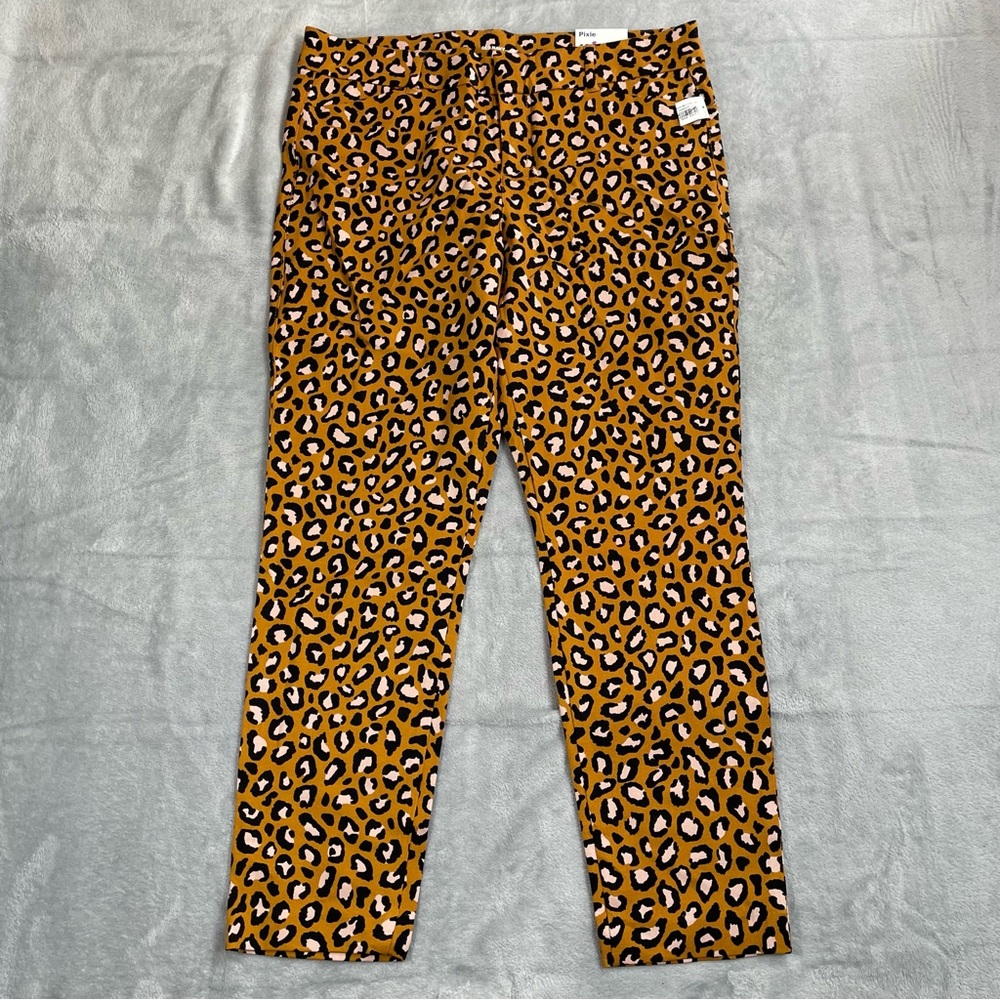 Old‎ Navy Pixie Ankle Pants 12 Womens NWT Leopard Print Stretch Dress Pant